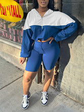 Zweifarbiges Set aus Kapuzenpullover mit Reißverschluss und Bikershorts